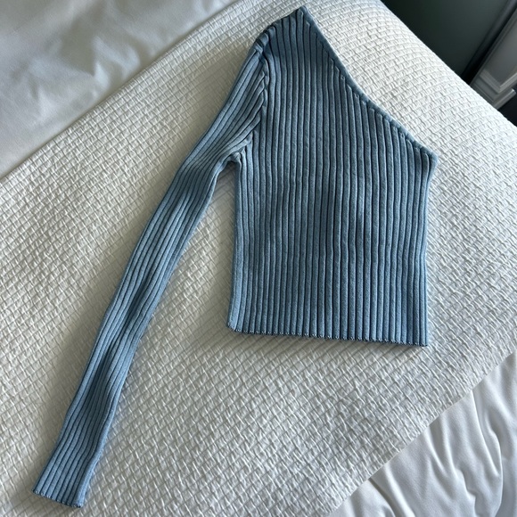 Zara Asymmetrical Knit Top - Picture 1 of 8